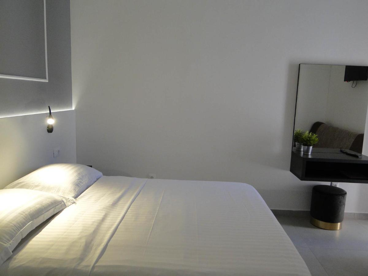 Rooms Tepli Bok Примоштен Екстер'єр фото
